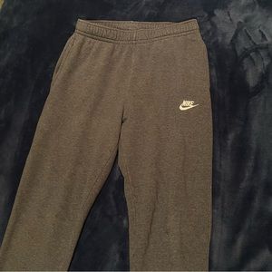 Men’s Medium Nike Sweatpants